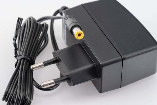 [700471] DC/DP 1-fach Steckerschaltnetzteil 12V 1A